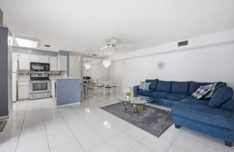 14898 WEDGEFIELD DR 208, DELRAY BEACH, F..., Delray Beach, FL 33446