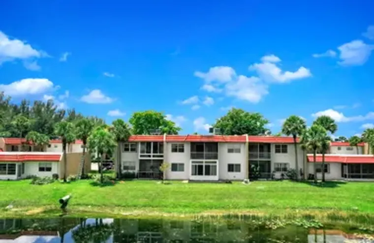 217 LAKE DORA DR, WEST PALM BEACH, FL, 3..., West Palm Beach, FL 33411