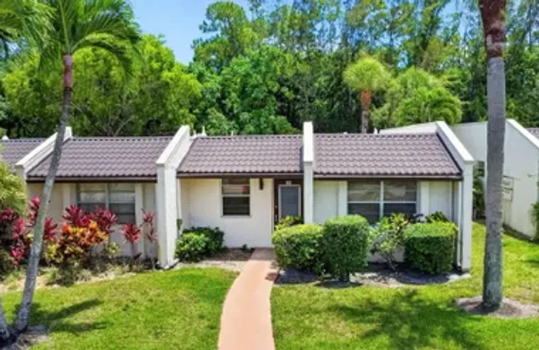 112 LAKE OLIVE DR, ROYAL PALM BEACH, FL,..., Royal Palm Beach, FL 33411