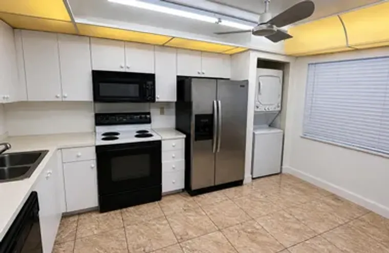 1000 COLONY POINT CIR 315, PEMBROKE PINE..., Pembroke Pines, FL 33026