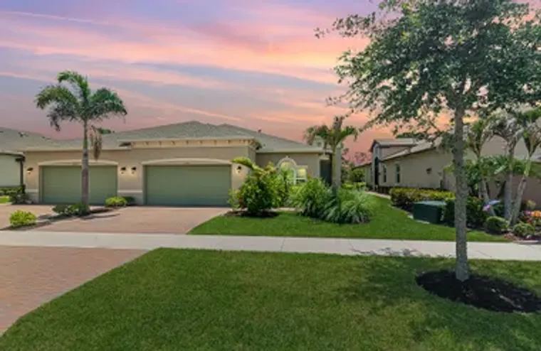 12860 SW LAKE FERN CIR, PORT ST. LUCIE, ..., Port St. Lucie, FL 34987