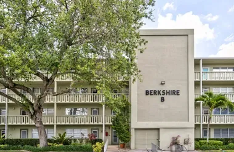 1039 BERKSHIRE B CRES 1039, DEERFIELD BE..., Deerfield Beach, FL 33442