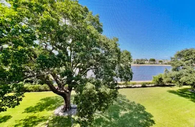 411 SOUTHAMPTON A A, WEST PALM BEACH, FL..., West Palm Beach, FL 33417