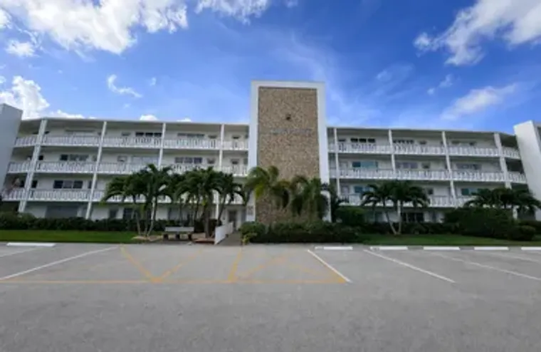 2090 NEWPORT S 2090, DEERFIELD BEACH, FL..., Deerfield Beach, FL 33442