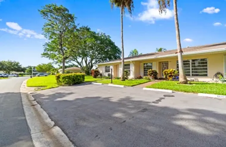 8666 BELLA VISTA DR 111, BOCA RATON, FL,..., Boca Raton, FL 33433