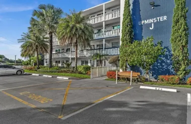 4001 UPMINSTER J J, DEERFIELD BEACH, FL,..., Deerfield Beach, FL 33442