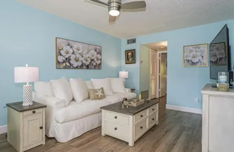 28 VISTA GARDENS TRL 105, VERO BEACH, FL..., Vero Beach, FL 32962