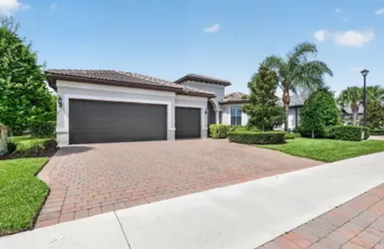 604 SE MONTEIRO DR, PORT ST. LUCIE, FL, ..., Port St. Lucie, FL 34984