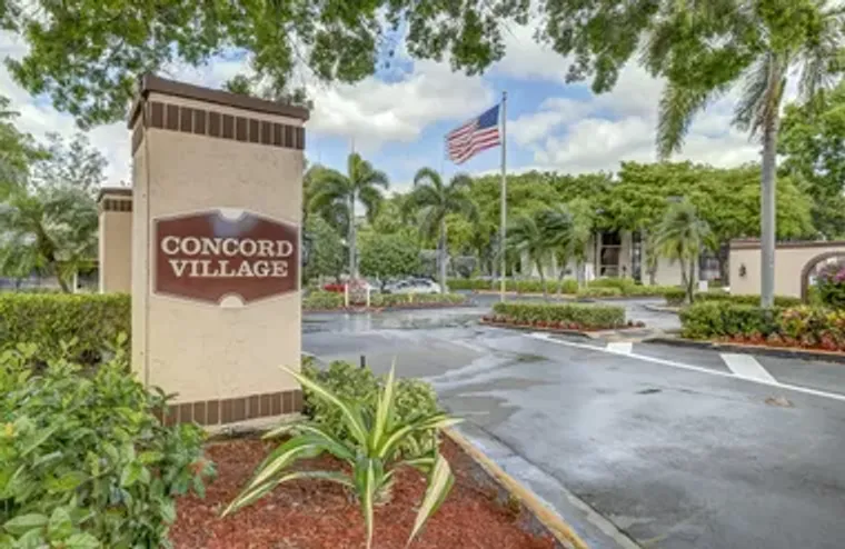 6751 N UNIVERSITY DR 302, TAMARAC, FL, 3..., Tamarac, FL 33321