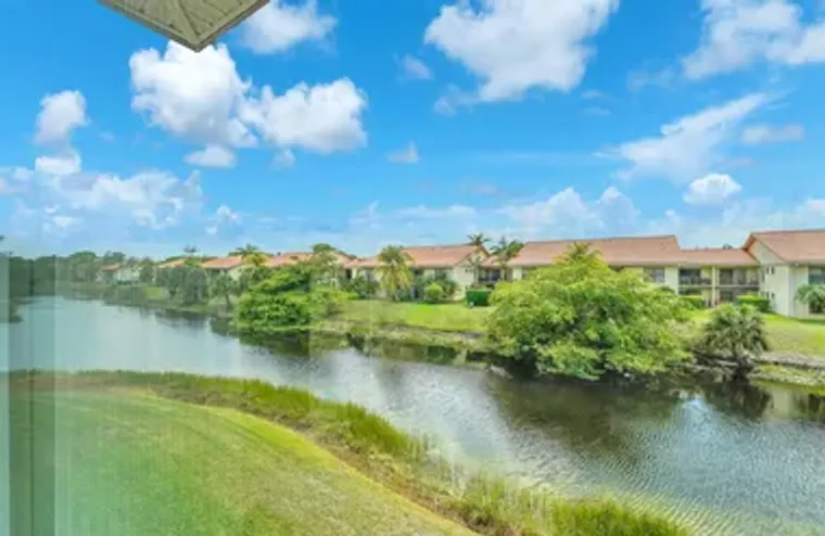 210 LAKE EVELYN DR, WEST PALM BEACH, FL,..., West Palm Beach, FL 33411
