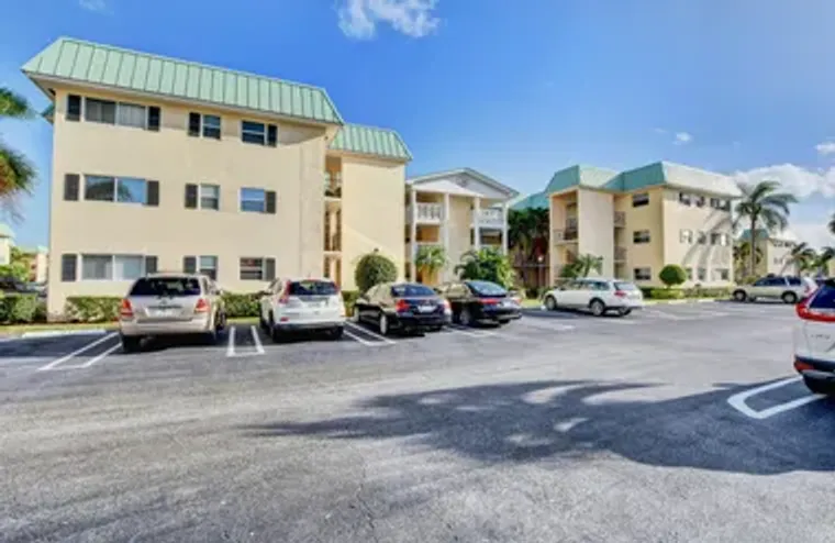 29 COLONIAL CLUB DR 202, BOYNTON BEACH, ..., Boynton Beach, FL 33435