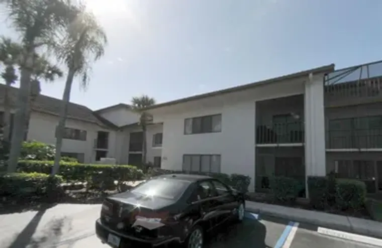 3400 TWIN LAKES TER 102, FORT PIERCE, FL..., Fort Pierce, FL 34951