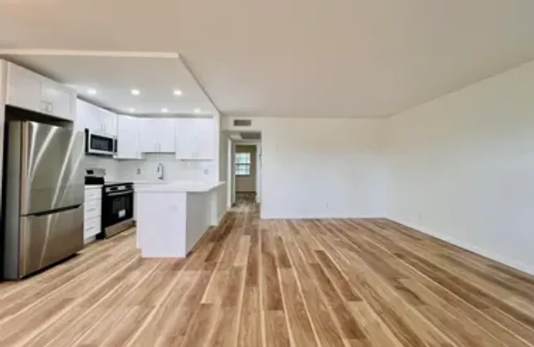 5 HASTINGS A A, WEST PALM BEACH, FL, 334..., West Palm Beach, FL 33417