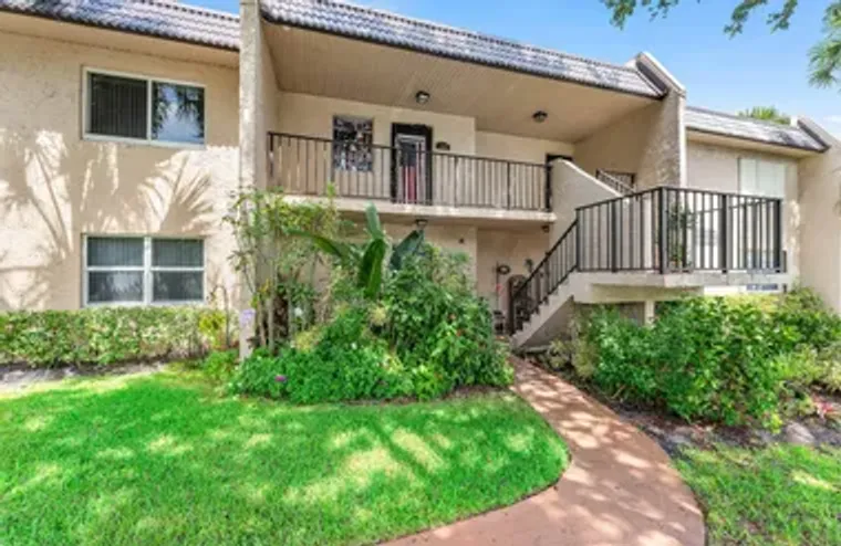 112 LAKE CONSTANCE DR, WEST PALM BEACH, ..., West Palm Beach, FL 33411