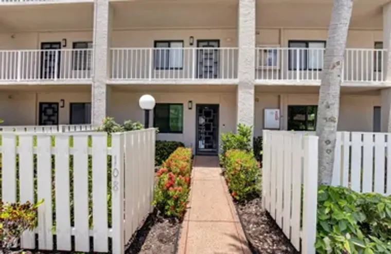 6241 POINTE REGAL CIR 108, DELRAY BEACH,..., Delray Beach, FL 33484