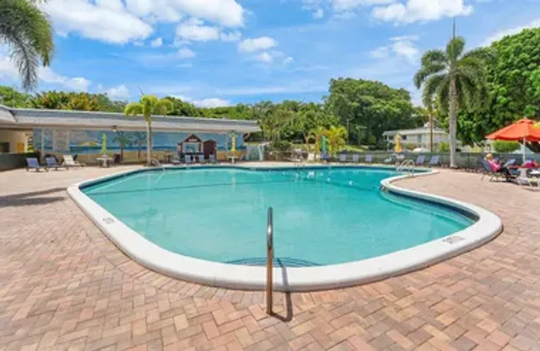 3160 LAKE OSBORNE DR 6  206, LAKE WORTH ..., Lake Worth Beach, FL 33461