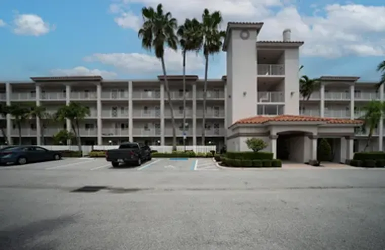6149 POINTE REGAL CIR 403, DELRAY BEACH,..., Delray Beach, FL 33484