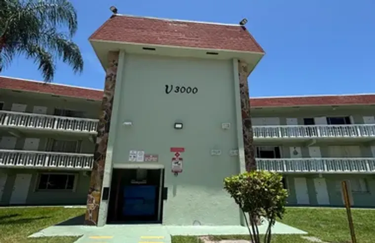 3000 SPRINGDALE BLVD 316, PALM SPRINGS, ..., Palm Springs, FL 33461