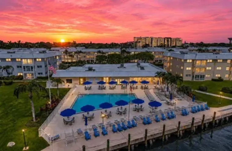 18 COLONIAL CLUB DR 200, BOYNTON BEACH, ..., Boynton Beach, FL 33435