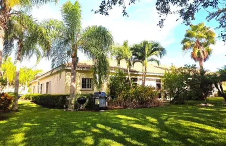 2323 WINDJAMMER WAY, WEST PALM BEACH, FL..., West Palm Beach, FL 33411