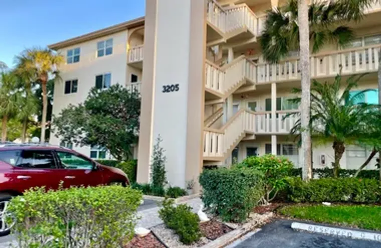 3205 PORTOFINO PT B4, COCONUT CREEK, FL,..., Coconut Creek, FL 33066