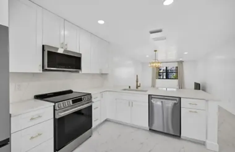 320 ELMIRA CT, ROYAL PALM BEACH, FL, 334..., Royal Palm Beach, FL 33411