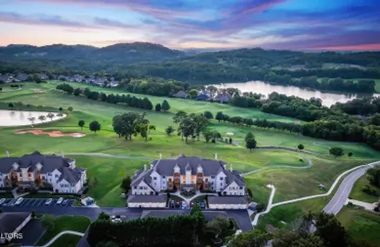 565 RARITY BAY PKWY APT 102, VONORE, TN,..., Vonore, TN 37885