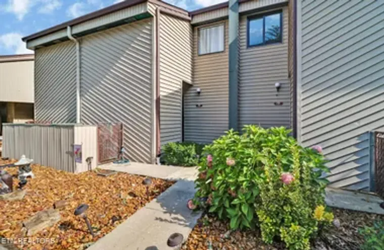 74 LAKESHORE CT UNIT 78, CROSSVILLE, TN,..., Crossville, TN 38558