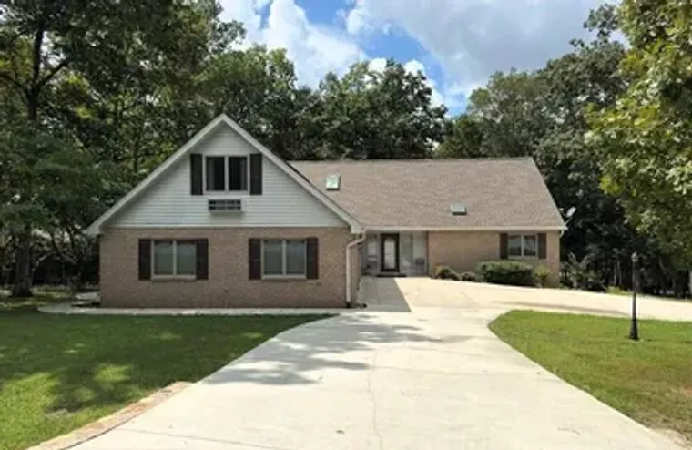 21 ROLLING GREEN CT, CROSSVILLE, TN, 385..., Crossville, TN 38558