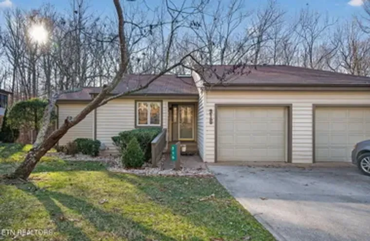 315 LAKE CATHERINE CIR, CROSSVILLE, TN, ..., Crossville, TN 38558