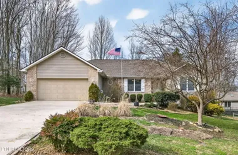 15 RIDGE CREST CIR, CROSSVILLE, TN, 3855..., Crossville, TN 38558