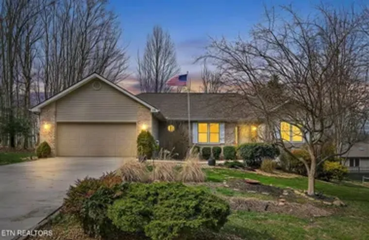 15 RIDGE CREST CIR, CROSSVILLE, TN, 3855..., Crossville, TN 38558