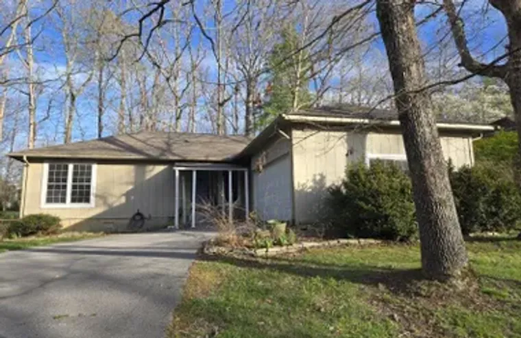 124 LAKESHIRE DR, CROSSVILLE, TN, 38558, Crossville, TN 38558