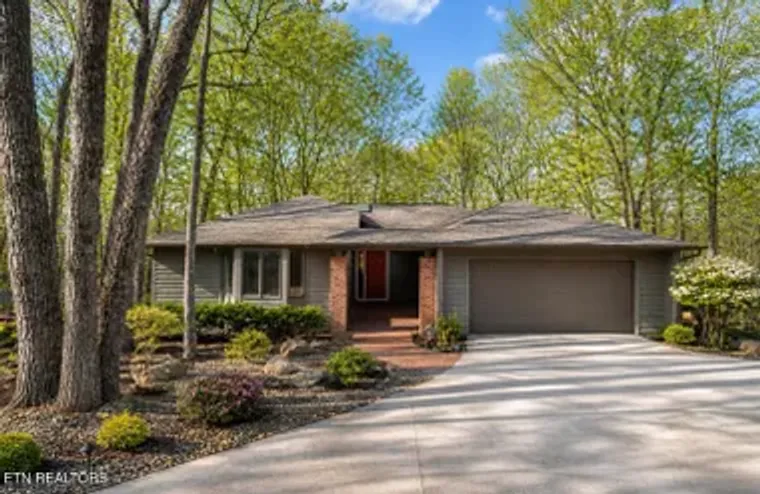 142 ROLLING GREEN DR, CROSSVILLE, TN, 38..., Crossville, TN 38558