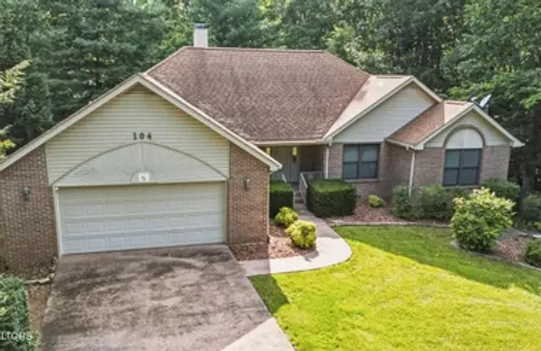 104 FLOSSMOOR CIR, CROSSVILLE, TN, 38558, Crossville, TN 38558