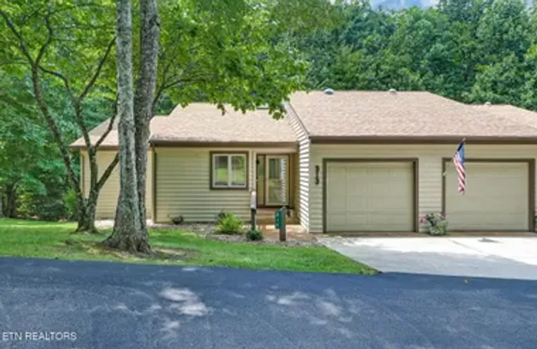 313 LAKE CATHERINE CIR, FAIRFIELD GLADE,..., Fairfield Glade, TN 38558
