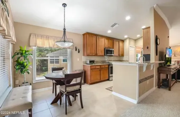 8565 LITTLE SWIFT CIR 32F, JACKSONVILLE,..., Jacksonville, FL 32256