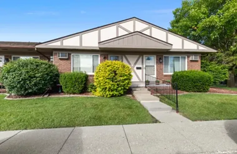 25352 POTOMAC DR 7, SOUTHLYONCITY_OAKLAN..., Southlyoncity_oakland, MI 48178