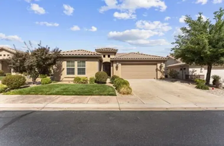 4652 S MEDALLION DR, ST GEORGE, UT, 8479..., St George, UT 84790