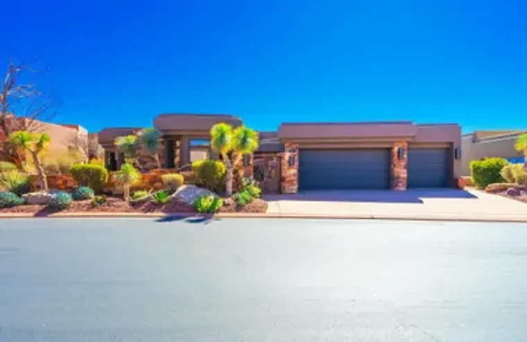 3052 N SNOW CANYON PKWY 8, ST GEORGE, UT..., St George, UT 84770