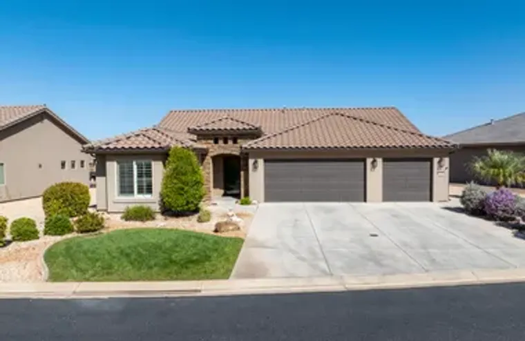 4260 S PAINTED FINCH DR, ST GEORGE, UT, ..., St George, UT 84790