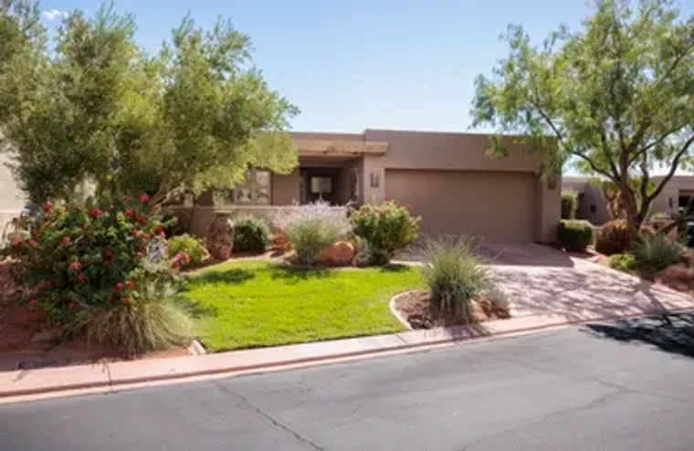 2255 N TUWEAP DR 14, ST GEORGE, UT, 8477..., St George, UT 84770