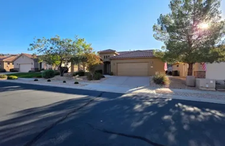 1695 W GARNET RIDGE DR, ST GEORGE, UT, 8..., St George, UT 84790