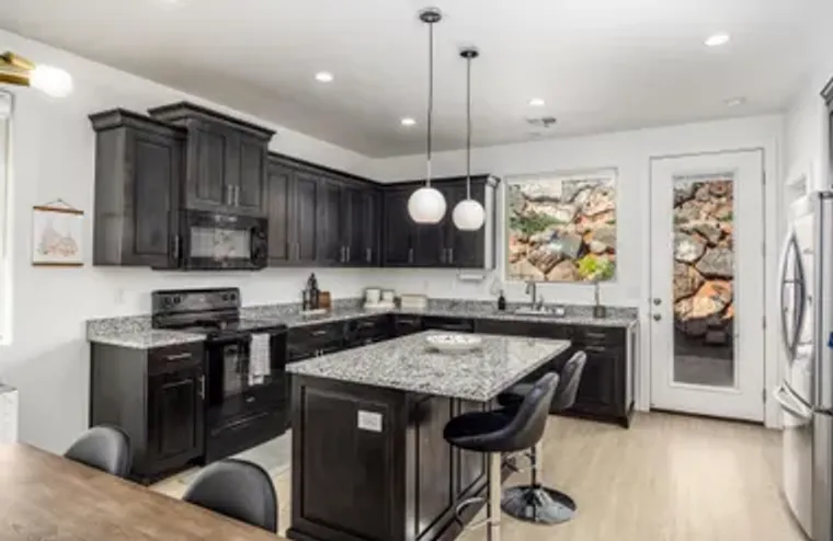 108 W CAMINO BORDE, WASHINGTON, UT, 8478..., Washington, UT 84780