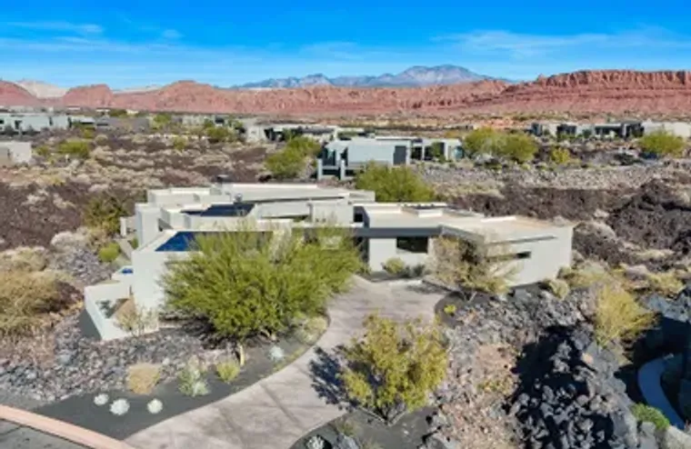 2442 N KIVA TRL, ST GEORGE, UT, 84770, St George, UT 84770