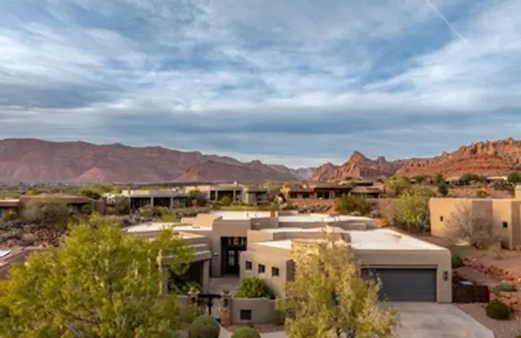 3052 N SNOW CANYON PKWY UNIT 205, ST GEO..., St George, UT 84770