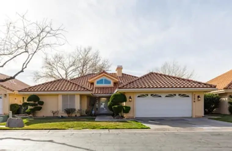 1165 W INDIAN HILLS DR UNIT 229B, ST GEO..., St George, UT 84770