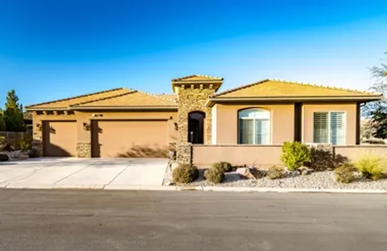 4898 S HEATHER GLEN DR, ST GEORGE, UT, 8..., St George, UT 84790