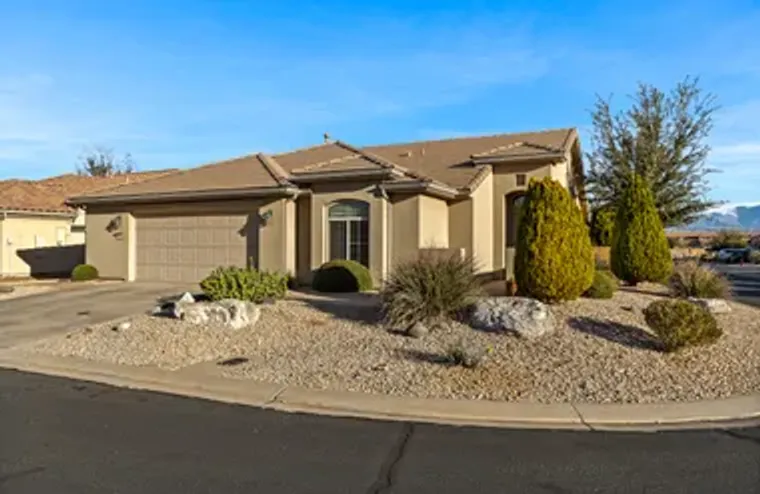 1356 W COUNTRY CLUB DR, ST GEORGE, UT, 8..., St George, UT 84790