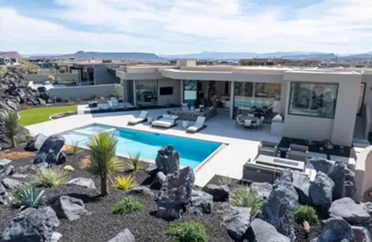 2896 W BLACKHAWK RIDGE CIR, ST GEORGE, U..., St George, UT 84770